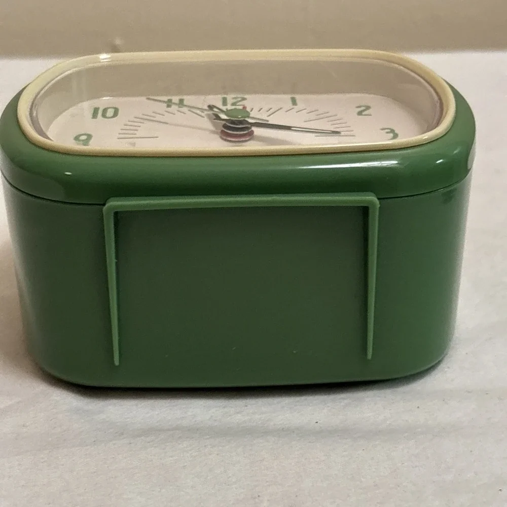 Kikkerland Retro Alarm Clock Vintage Style Green Not Working Display Piece